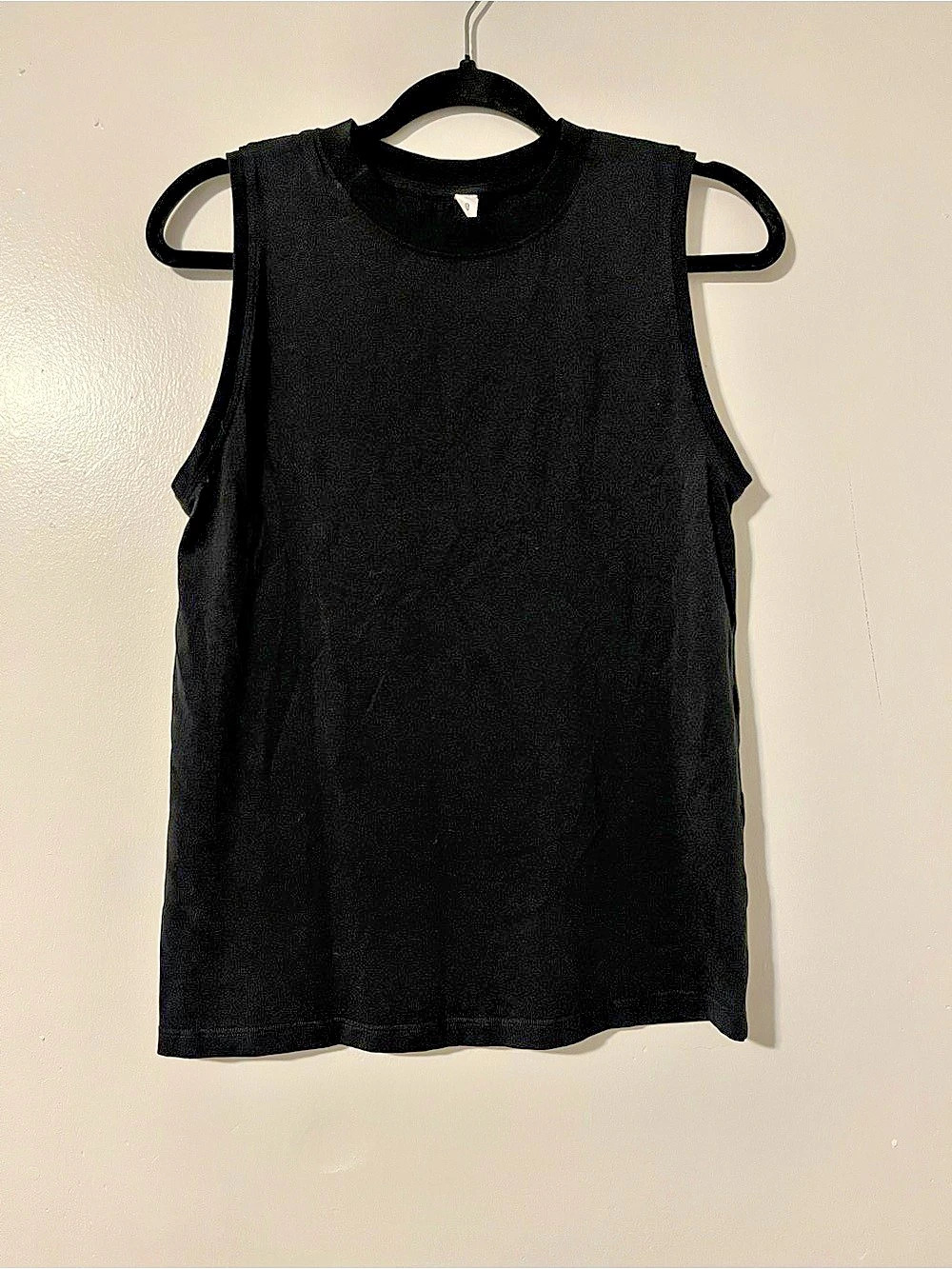 lululemon All Yours Tank Top Black Sleeveless Size 2